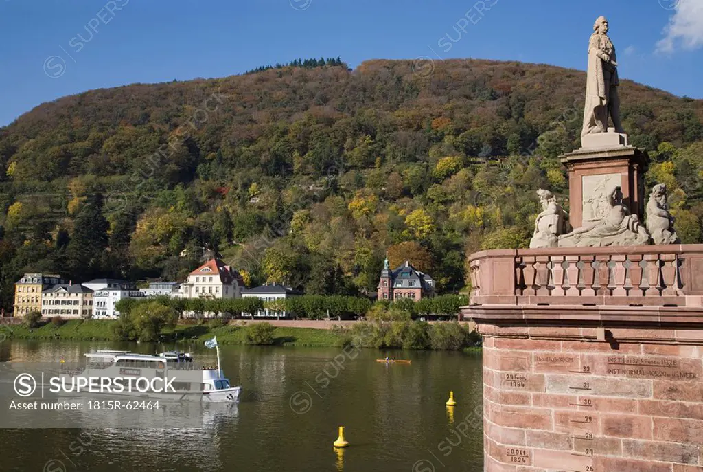 Germany, Baden_Württemberg, Heidelberg, Neckar River, Old Bridge
