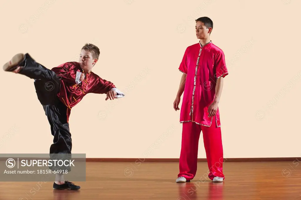 Kung Fu, Changquan, Ce chuai, Long Fist Style, Kung fu instructor and boy 10_11