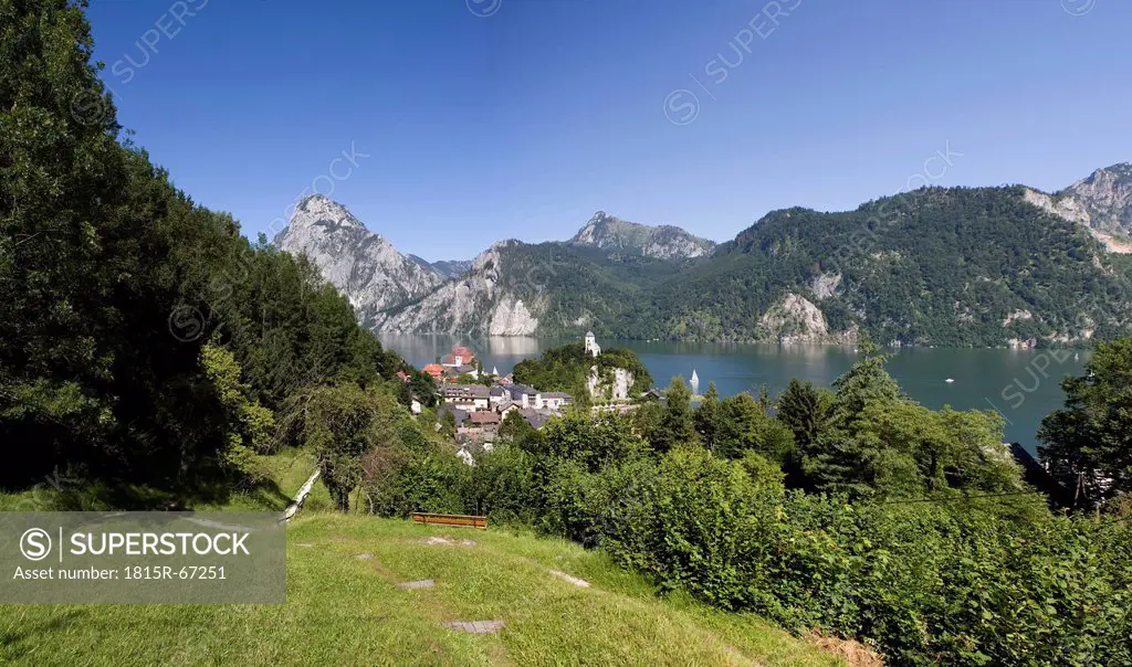 Austria, Salzkammergut, Traunkirchen on Lake Traunsee