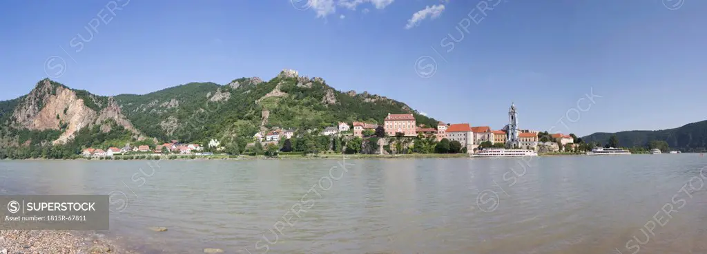 Wachau, Spitz, Danube river, castle duernstein, panorama