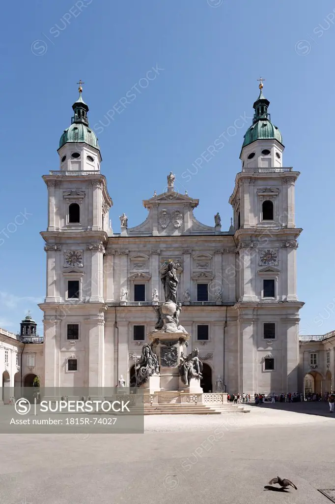 Austria, Salzburg, Österreich, View of cathedral