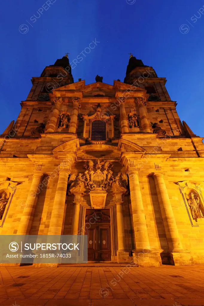 Germany, Hesse, Rhoen, Fulda, View of cathedral at dusk