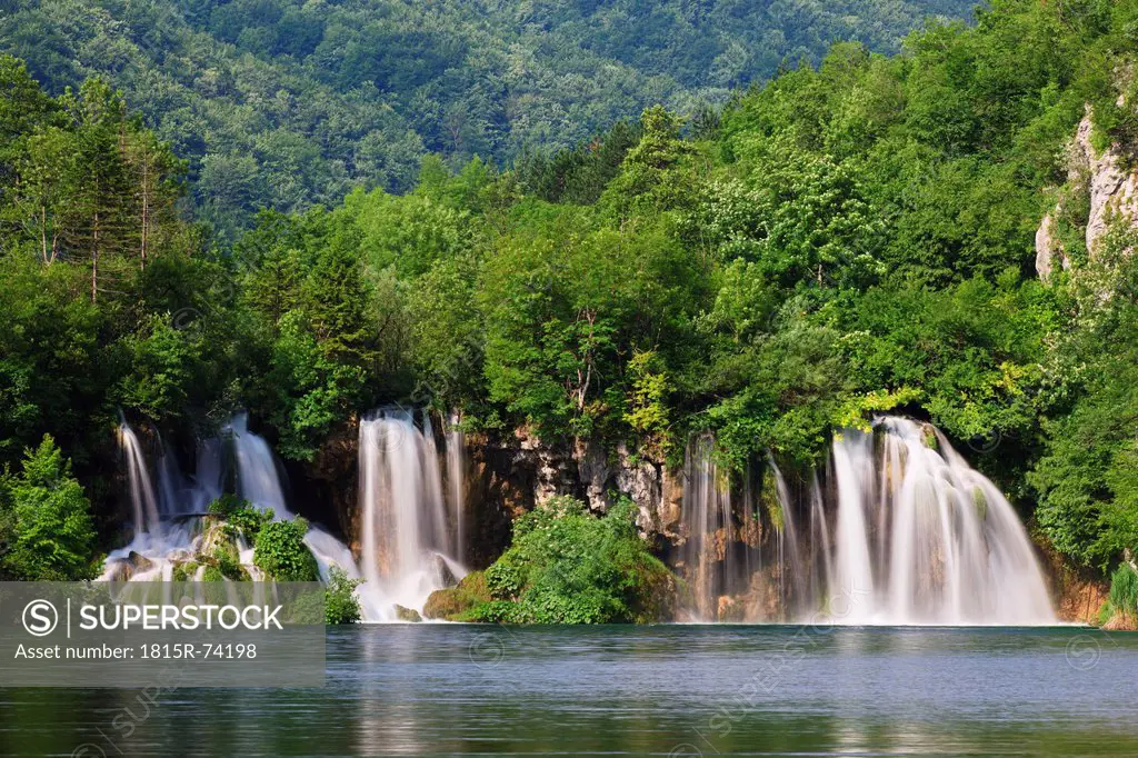 Europe, Croatia, Jezera, View of waterfall at plitvice lakes national park
