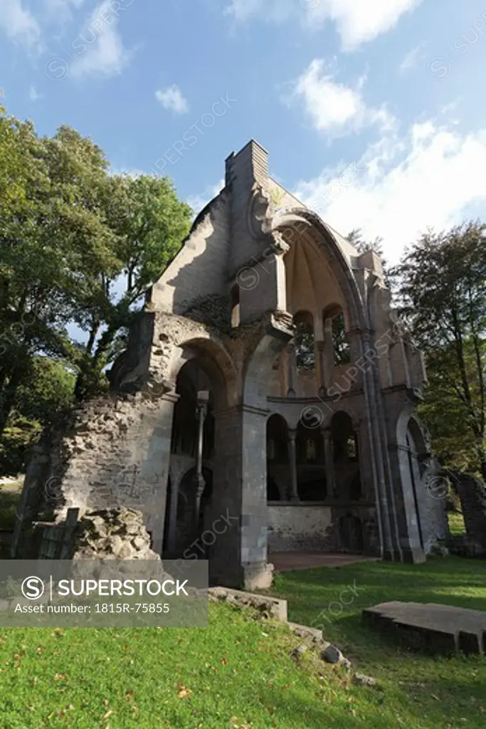 Europe, Germany, North Rhine_Westphalia, View of choir ruins in heisterbach abbey