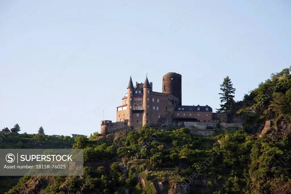 Europe, Germany, Rhineland_Palatinate, View of burg katz castle