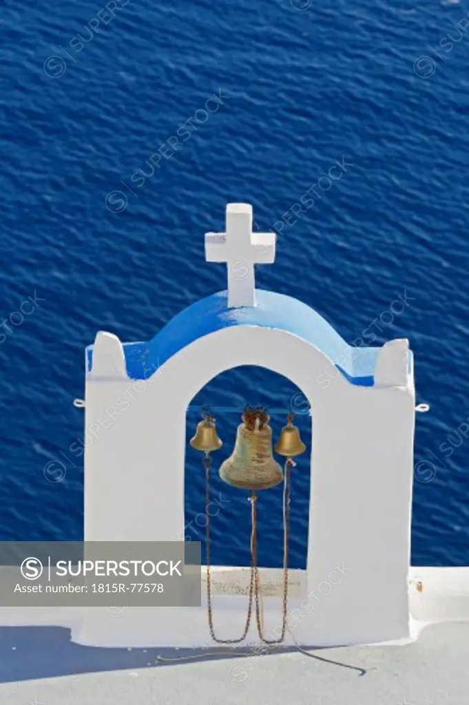 Europe, Greece, Aegean Sea, Cyclades, Thira, Santorini, Oia, View of bell tower in front of the Caldera