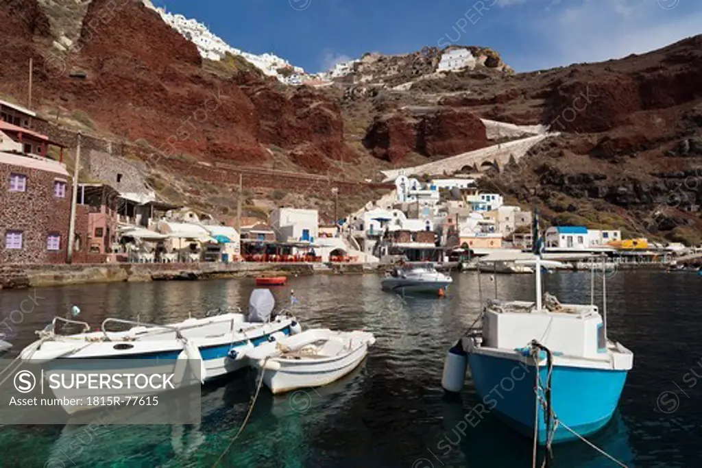 Greece, Thira, Oia, Cyclades, Santorini, View of ammoudi harbour