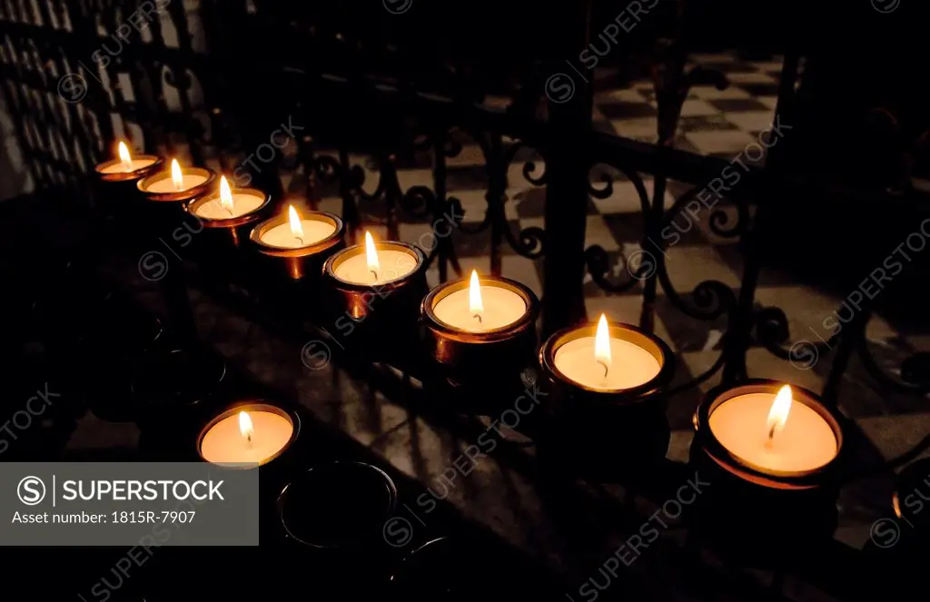 Austria, Karlskirche, Large group of candlelights burning, close-up