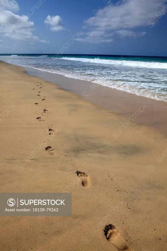 Africa, Cape Verde, Sal, View of footprints on beach