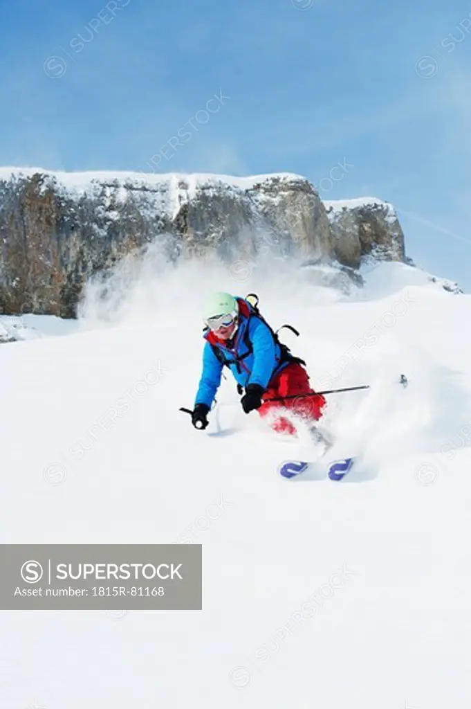 Austria, Kleinwalsertal, Woman skiing