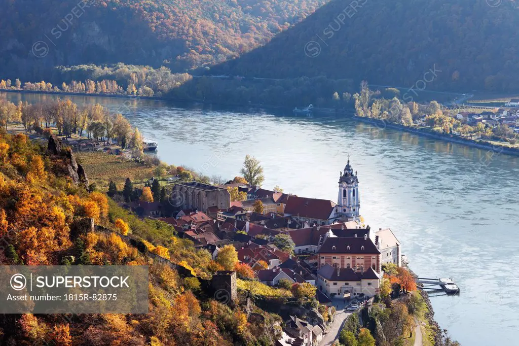 Austria, Lower Austria, Waldviertel, Wachau, Duernstein, Danube river and buildings