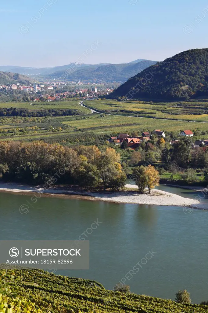 Austria, Lower Austria, Wachau, Goettweig, Duernstein, Rahnsdorf, View of Danube river and landscape with mountains in background