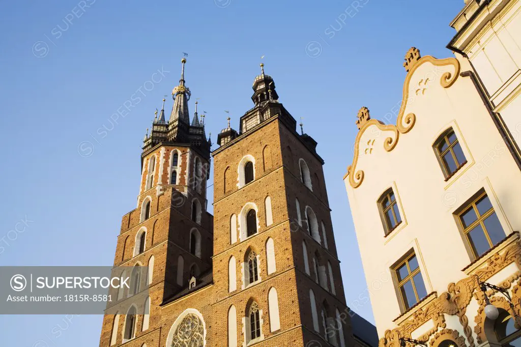 Poland, Cracow, marketplace, St. Mary Church