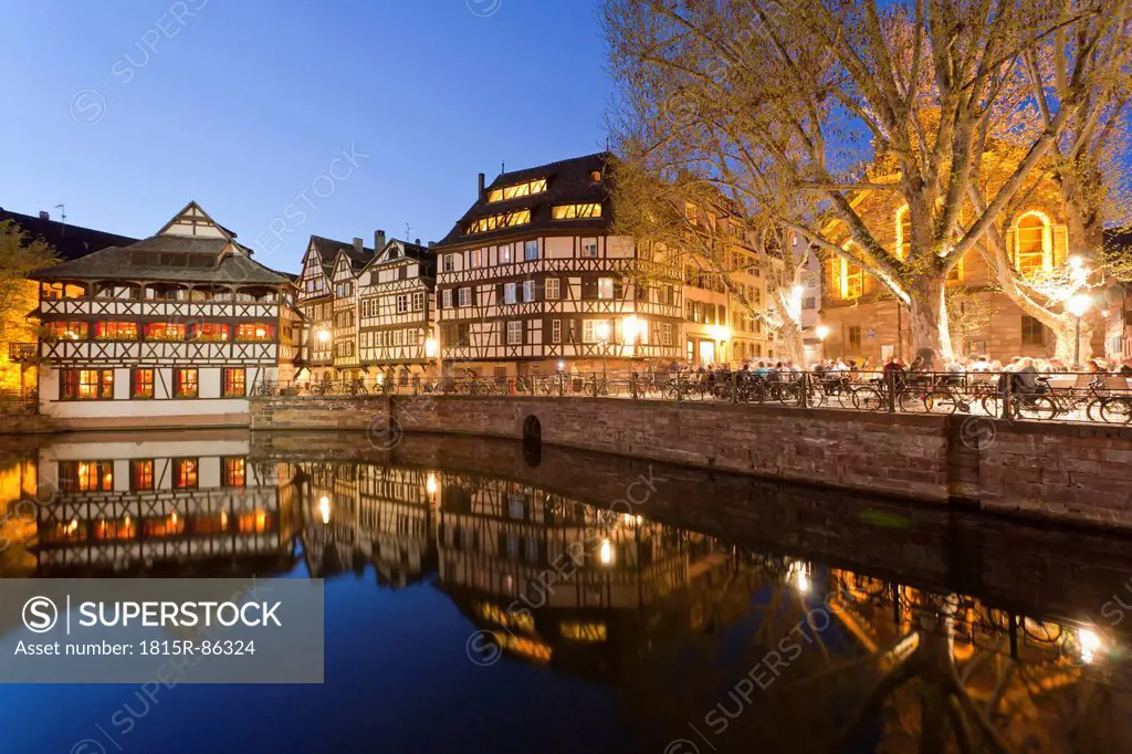 France, Alsace, Strasbourg, Petite_France, L´ill River, View of Place Benjamin Zix at night