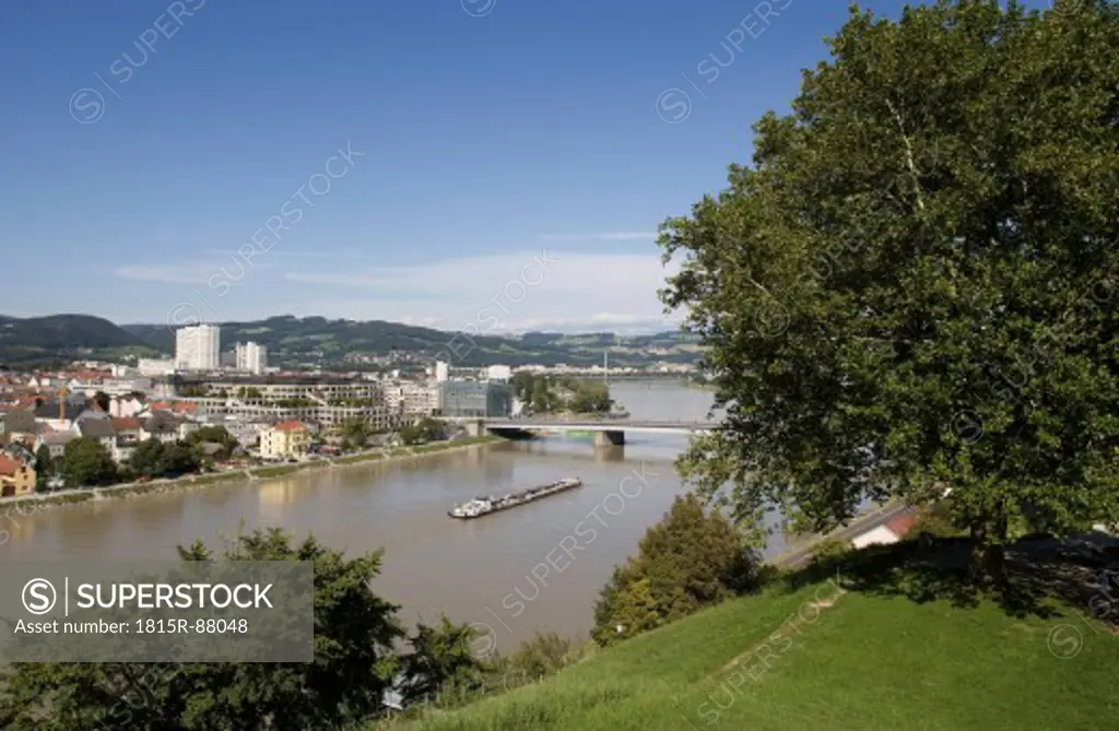 Austria, Upper Austria, Linz, View of town with danube river