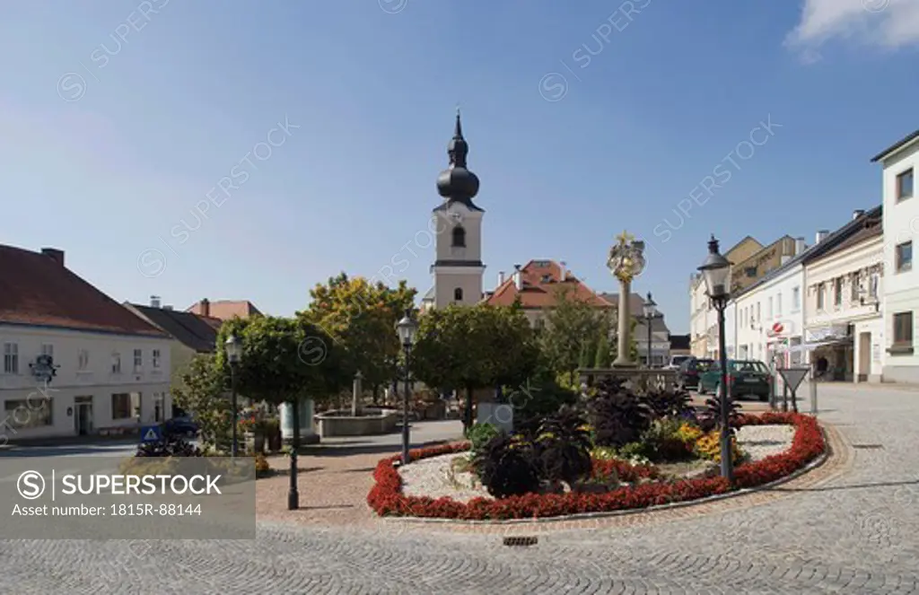 Austria, Lower Austria, Waldviertel, Heidenreichstein, View of town square