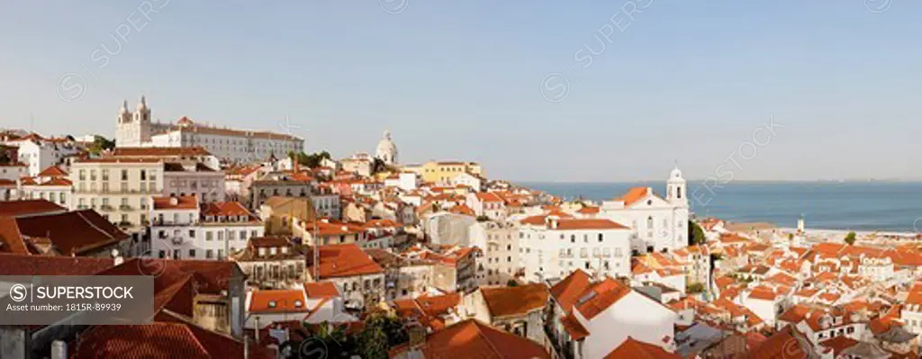 Europe, Portugal, Lisbon, Alfama, View of city with church of Sao Vicente de Fora and church of Santo Estevao