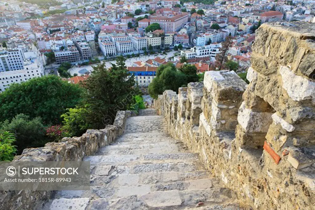 Europe, Portugal, Lisbon, View of city with Castelo de Sao Jorge castle
