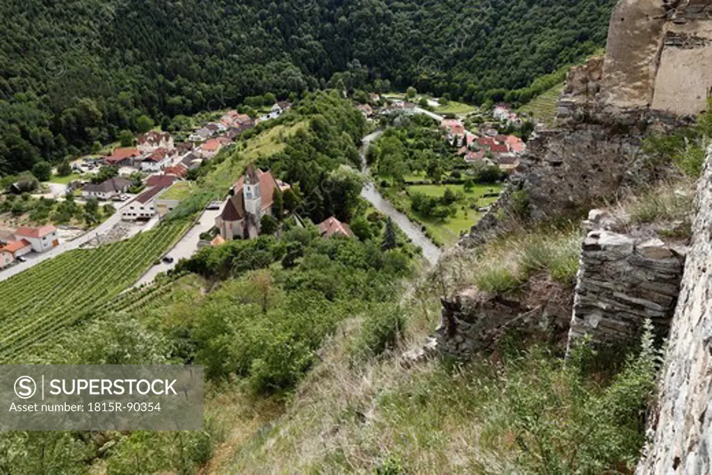 Austria, Lower Austria, Wachau, Kremstal, Senftenberg, View of village from Burgruine Senftenberg