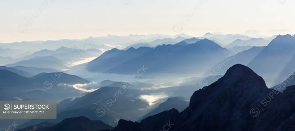 Austria, Germany, Bavaria, Wetterstein Range, View from the Zugspitze platform over alps at sunrise