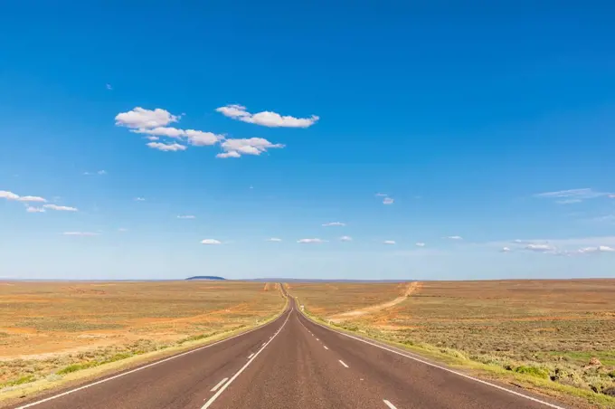 Australia, South Australia, Stuart Highway through desert