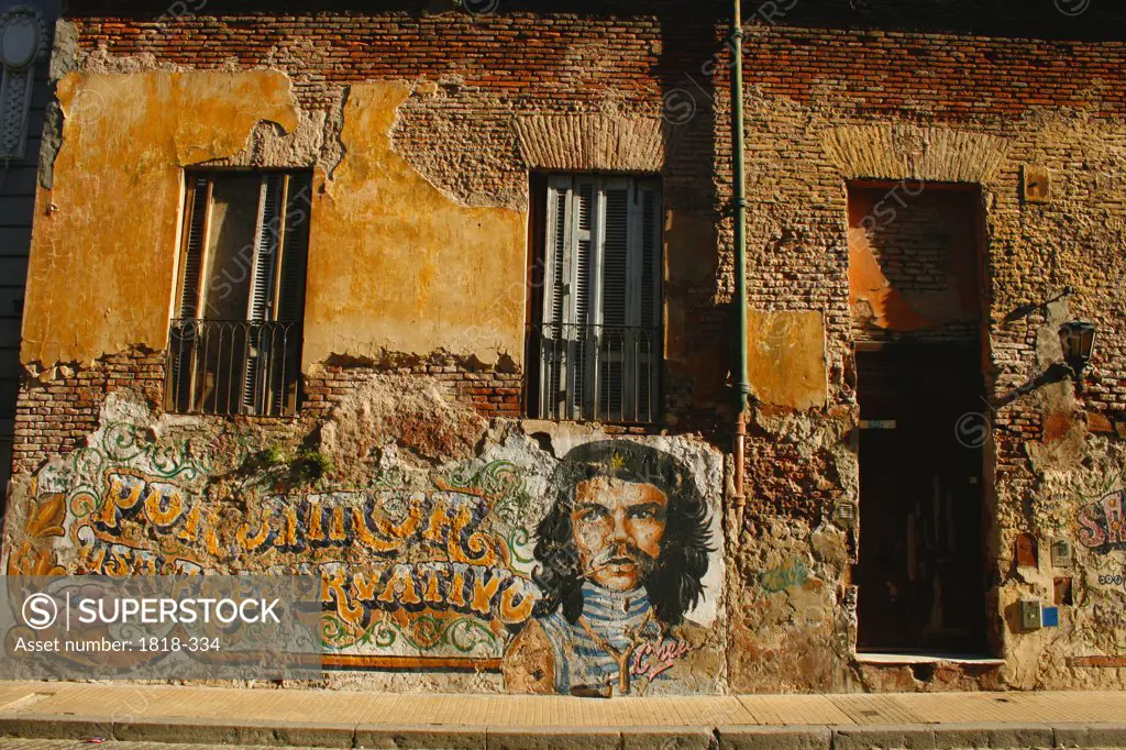 Mural of Che Guevara on an old building, San Telmo, Buenos Aires, Argentina