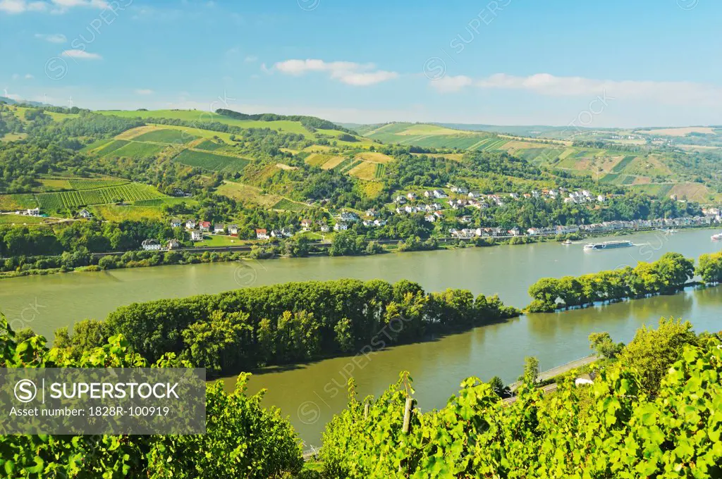 Rhine River near Bodenthal, Hesse, Germany. 09/24/2013