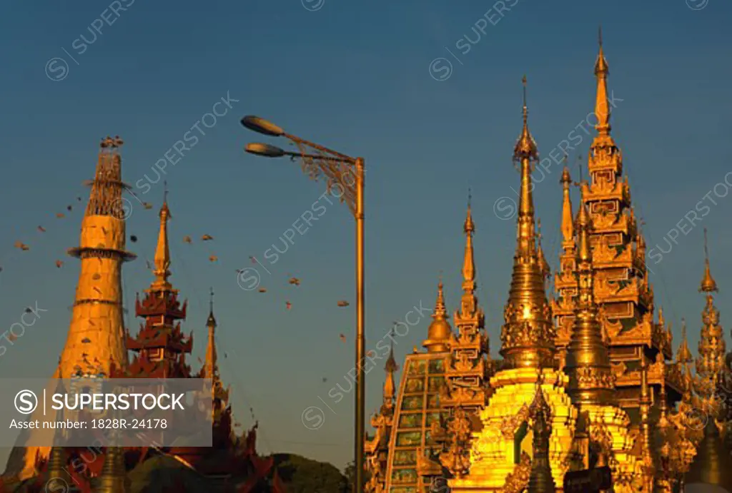 Shwedagon Pagoda, Yangon, Myanmar   