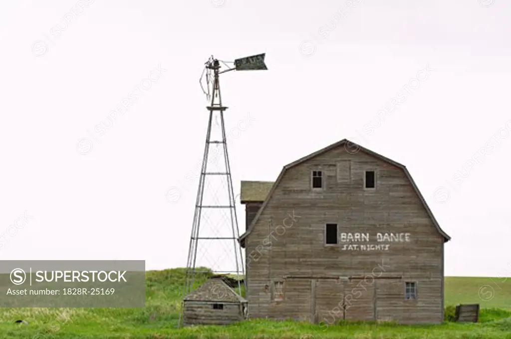Old Barn, Saskatchewan, Canada   