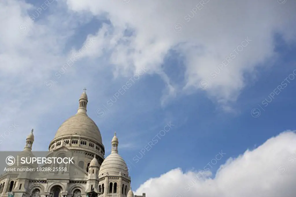 La Basilique du Sacre Coeur, Paris, France   