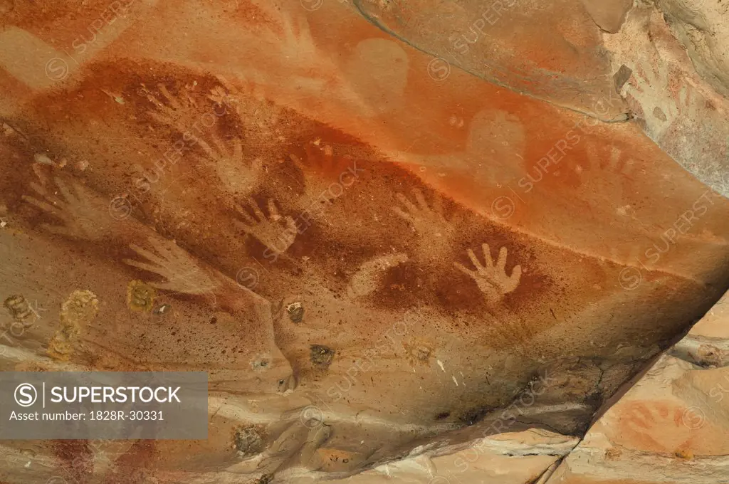 Aboriginal Rock Art, Baloon Cave, Carnarvon Gorge, Carnarvon National Park, Queensland, Australia   