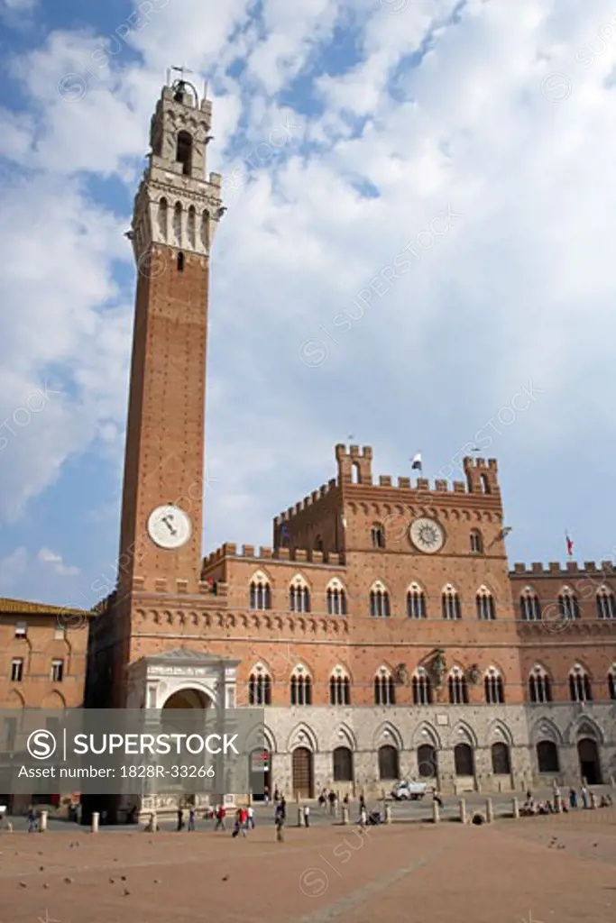 Torre Del Mangia, Siena, Italy   