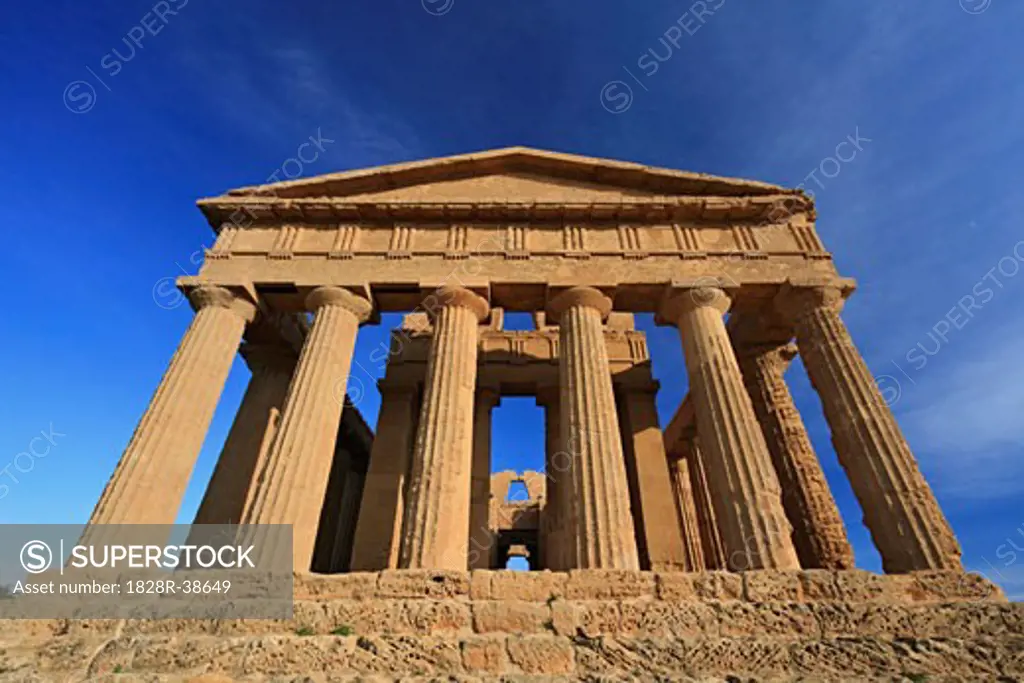 Concordia Temple, Agrigento, Sicily, Italy   