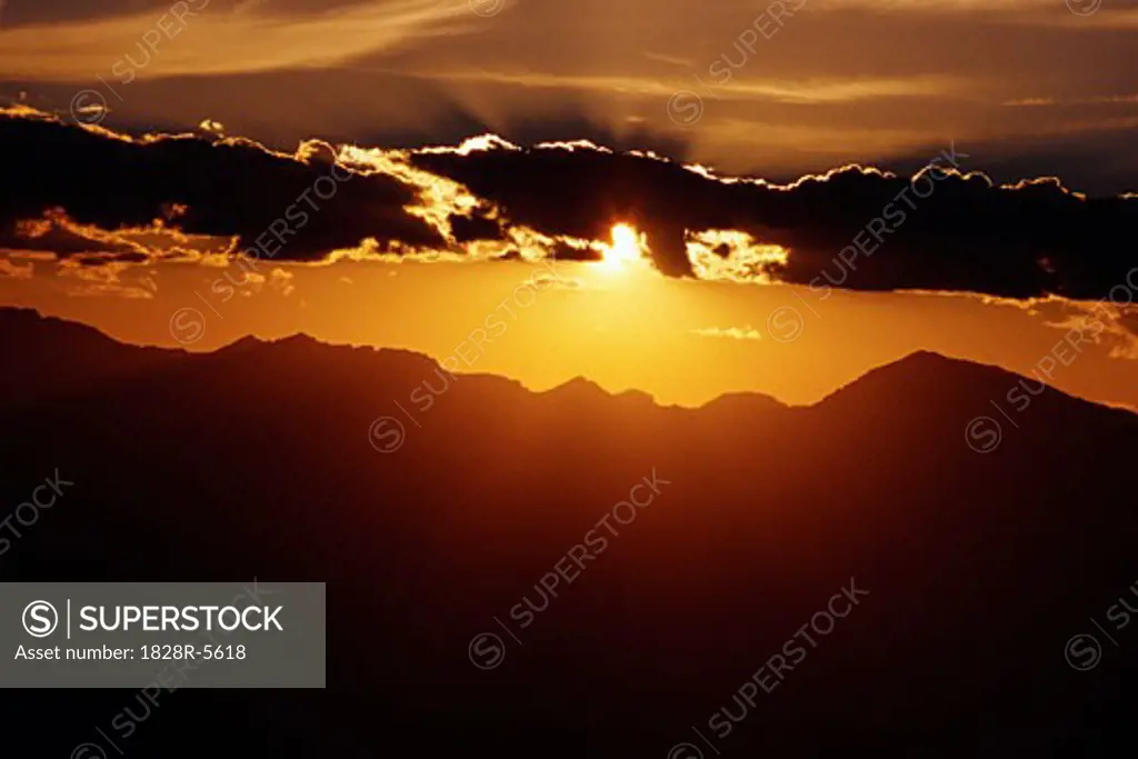 Sunset over Sierras, California, USA   