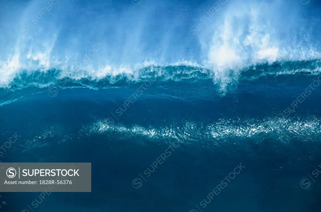 Waves, North Shore Oahu, Hawaii, USA   