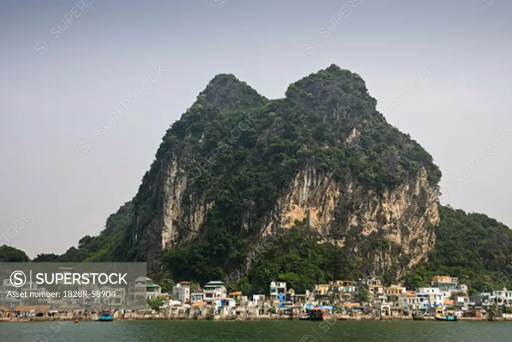 Gulf of Tonkin, Halong City, Quang Ninh Province, Vietnam