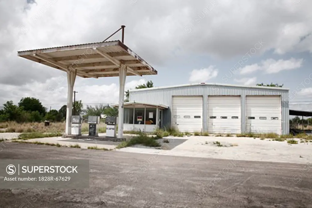 Gas Station, Marathon, Texas, USA