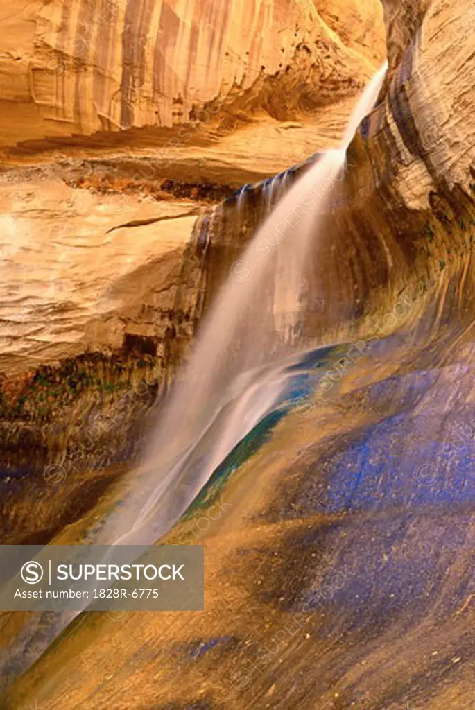 Lower Calf Creek Falls, Utah, USA   