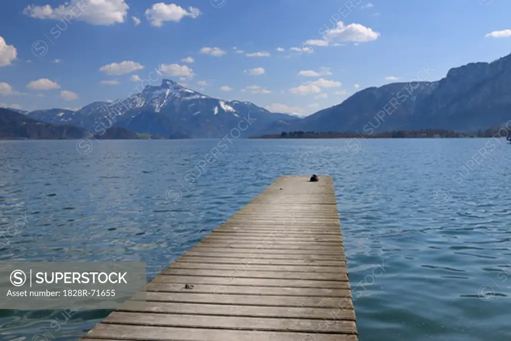 Dock on Lake Mondsee, Salzkammergut, Upper Austria, Austria