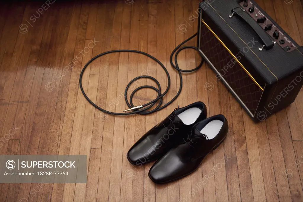 Dress Shoes by Amplifier