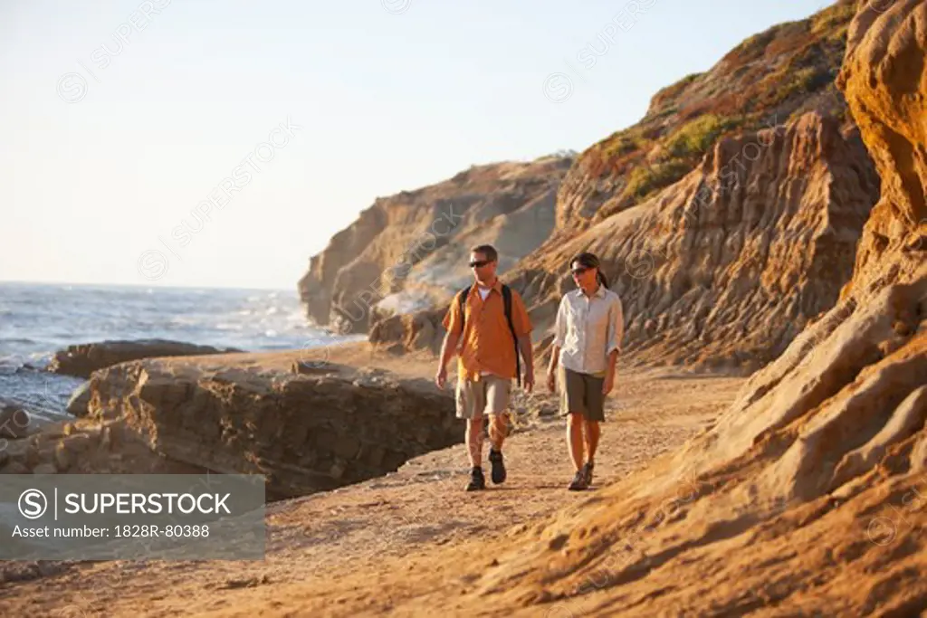 Couple Hiking, Point Loma, San Diego, San Diego County, California, USA