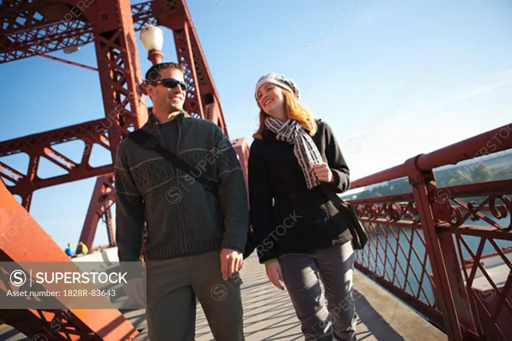 Couple on Bridge, Portland, Multnomah County, Oregon, USA