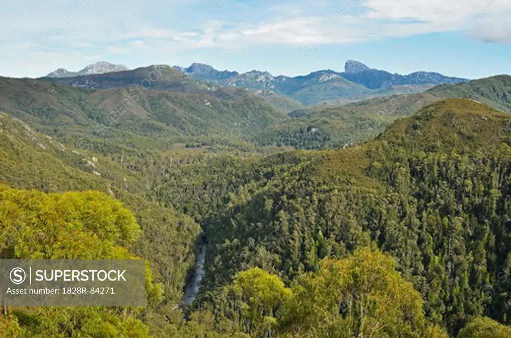 Frenchmans Cap and Franklin River, Franklin-Gordon Wild Rivers National Park, UNESCO World Heritage Area, Tasmania, Australia