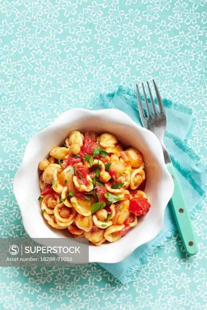Orecchiette with Tomoto Sauce and Herbs