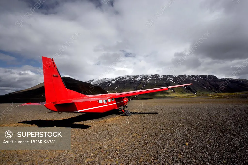 Crashed Airplane in Icelandic Highlands, Iceland,10/02/2007