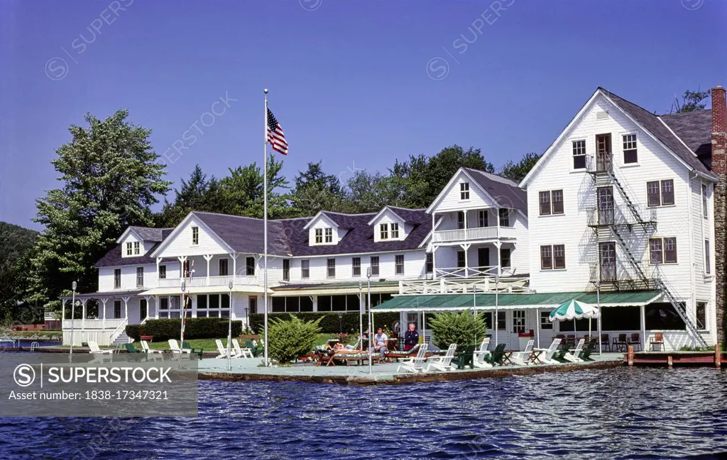 Hanson's Hotel, Oquaga Lake, Deposit, New York, USA, John Margolies Roadside America Photograph Archive, 1977