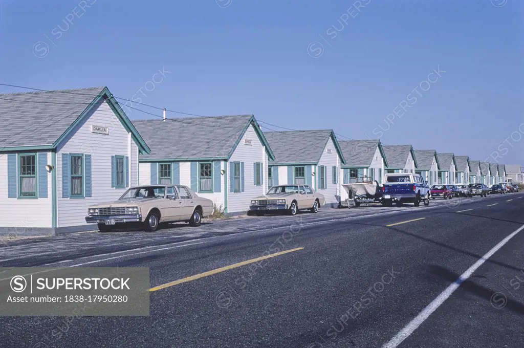 Day's Cottages, North Truro, Massachusetts, USA, John Margolies Roadside America Photograph Archive, 1984