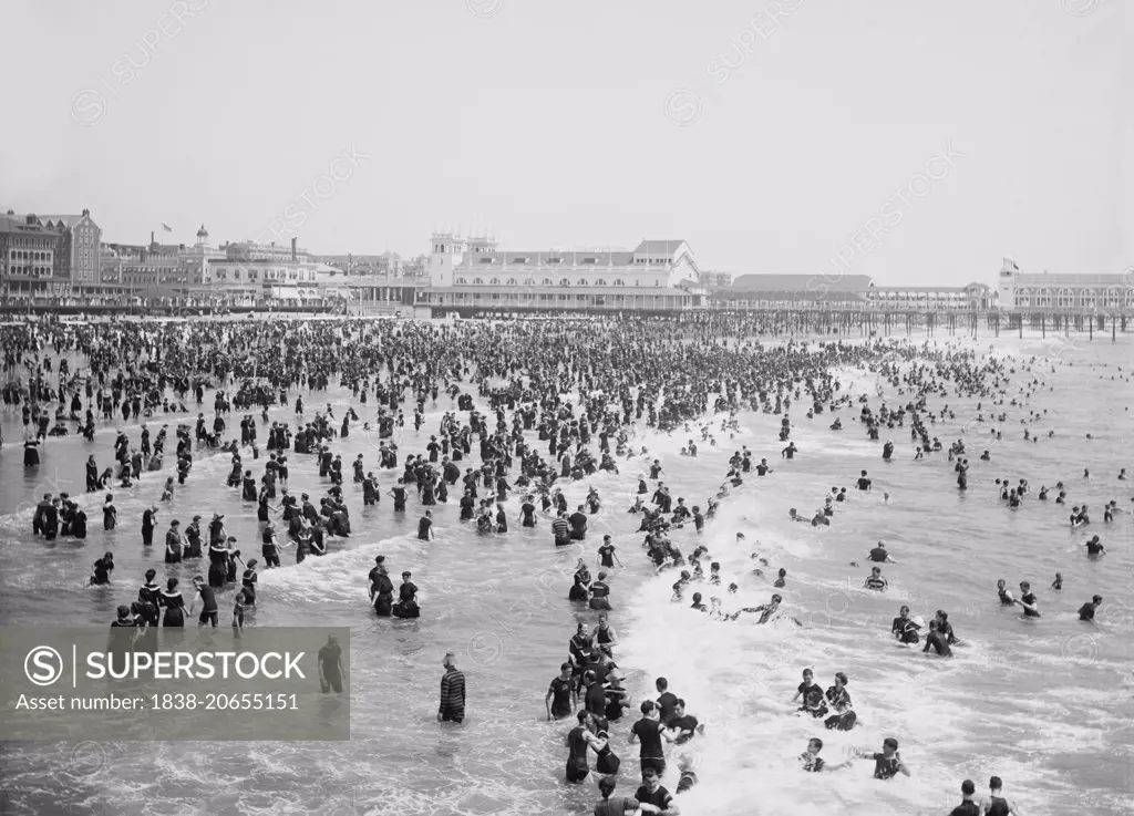 Crowd Enjoying Beach, Atlantic City, New Jersey, USA, circa 1904