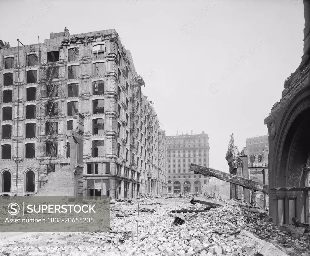 Palace Hotel and New Montgomery St., after Earthquake, San Francisco, California, USA, circa 1906