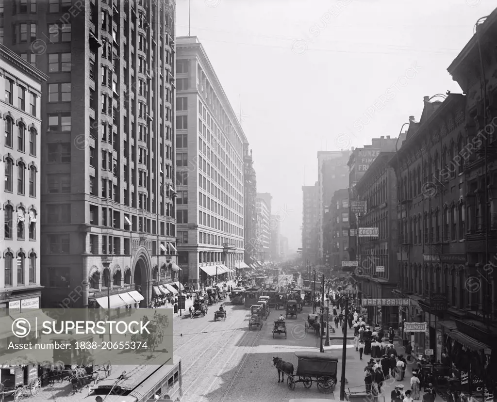 Busy Street Scene, State Street, South from Lake Street, Chicago, Illinois, USA, circa 1905
